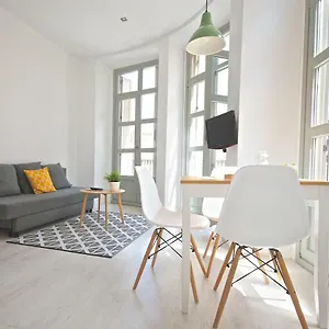 https://malaga-urban-rooms-city-view.1costadelsol.com